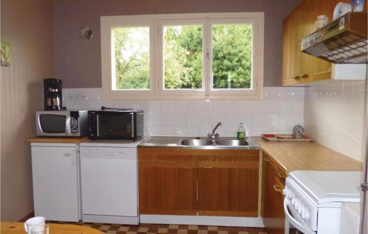 Holiday Home In Montsernelle Lithaire Kültér fotó