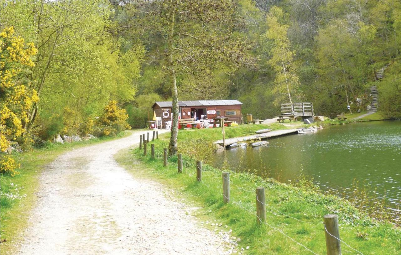 Holiday Home In Montsernelle Lithaire Kültér fotó